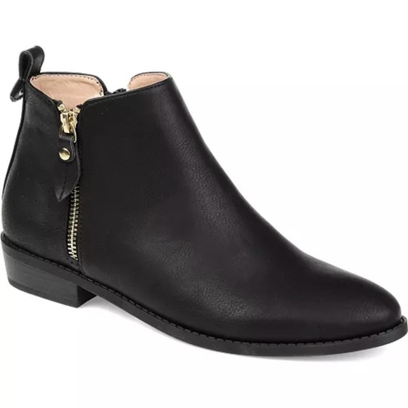 Journee Collection Shoes - New Journee Collection Women's Ellis Side Zip Ankle Booties size 9